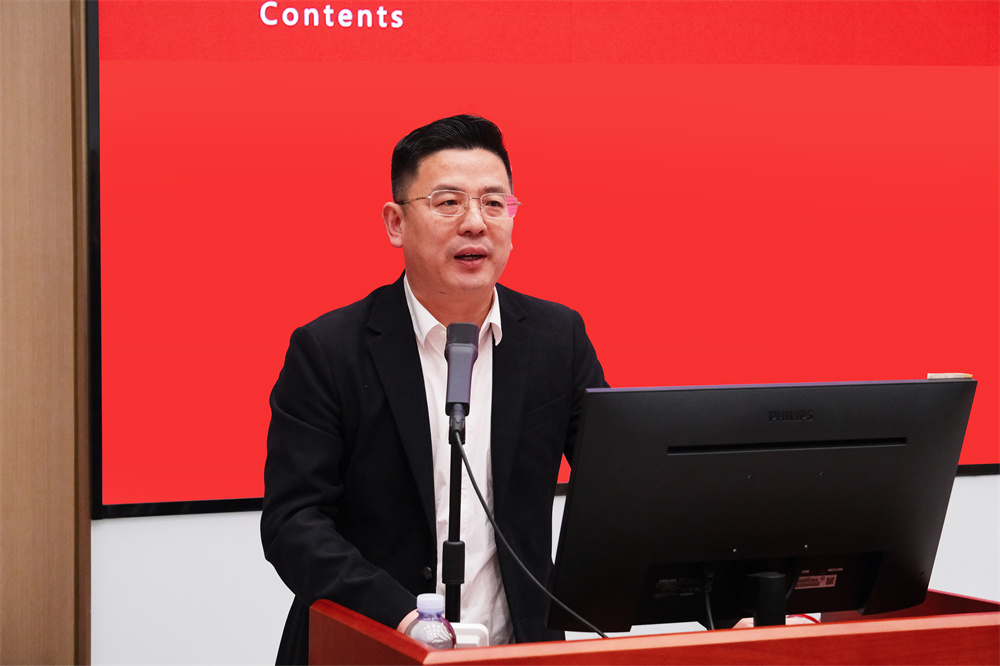 The first session of the Corporate Culture Lecture Hall of Decai Corporation in 2025 has begun: Observing the situation, planning thinking, and facing the future